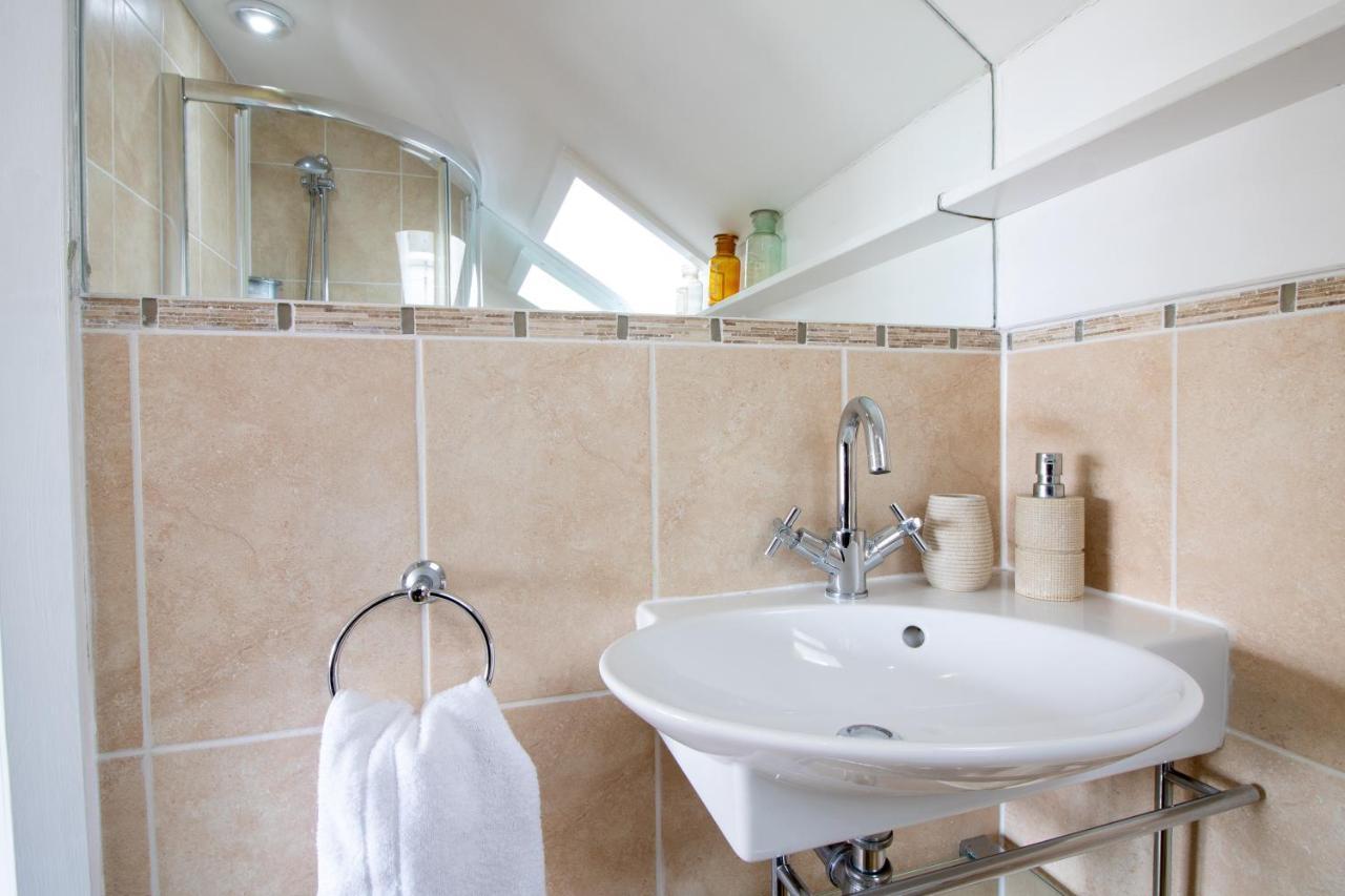 Villa Cormorant- Sea View, Couples Retreat à Brixham Extérieur photo